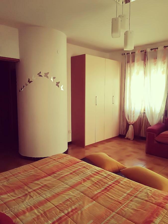 Come A Casa Tua San Nicola La Strada Екстер'єр фото