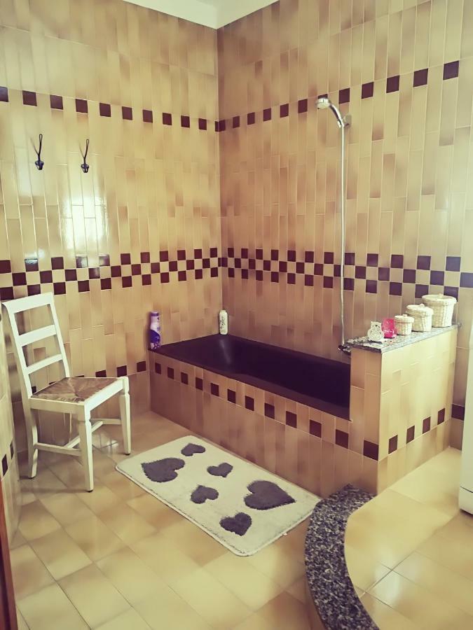 Come A Casa Tua San Nicola La Strada Екстер'єр фото
